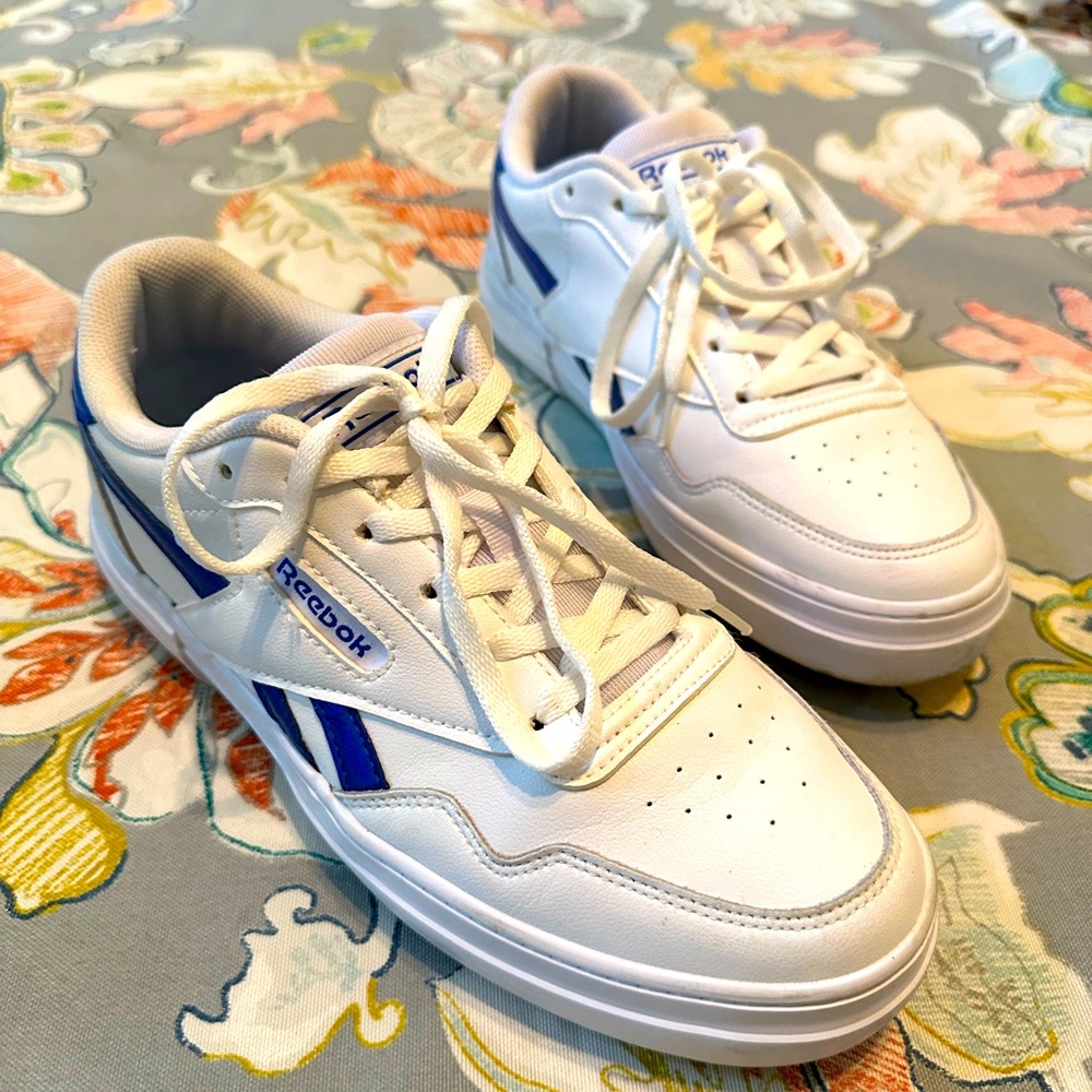 Vintage style Reebok blue white size 8 women 38.5 EUR